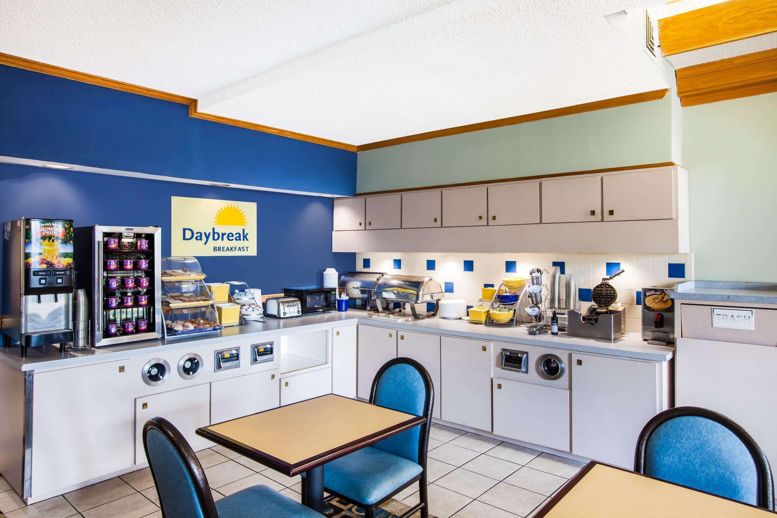 Days Inn & Suites By Wyndham Corpus Christi Central Ngoại thất bức ảnh