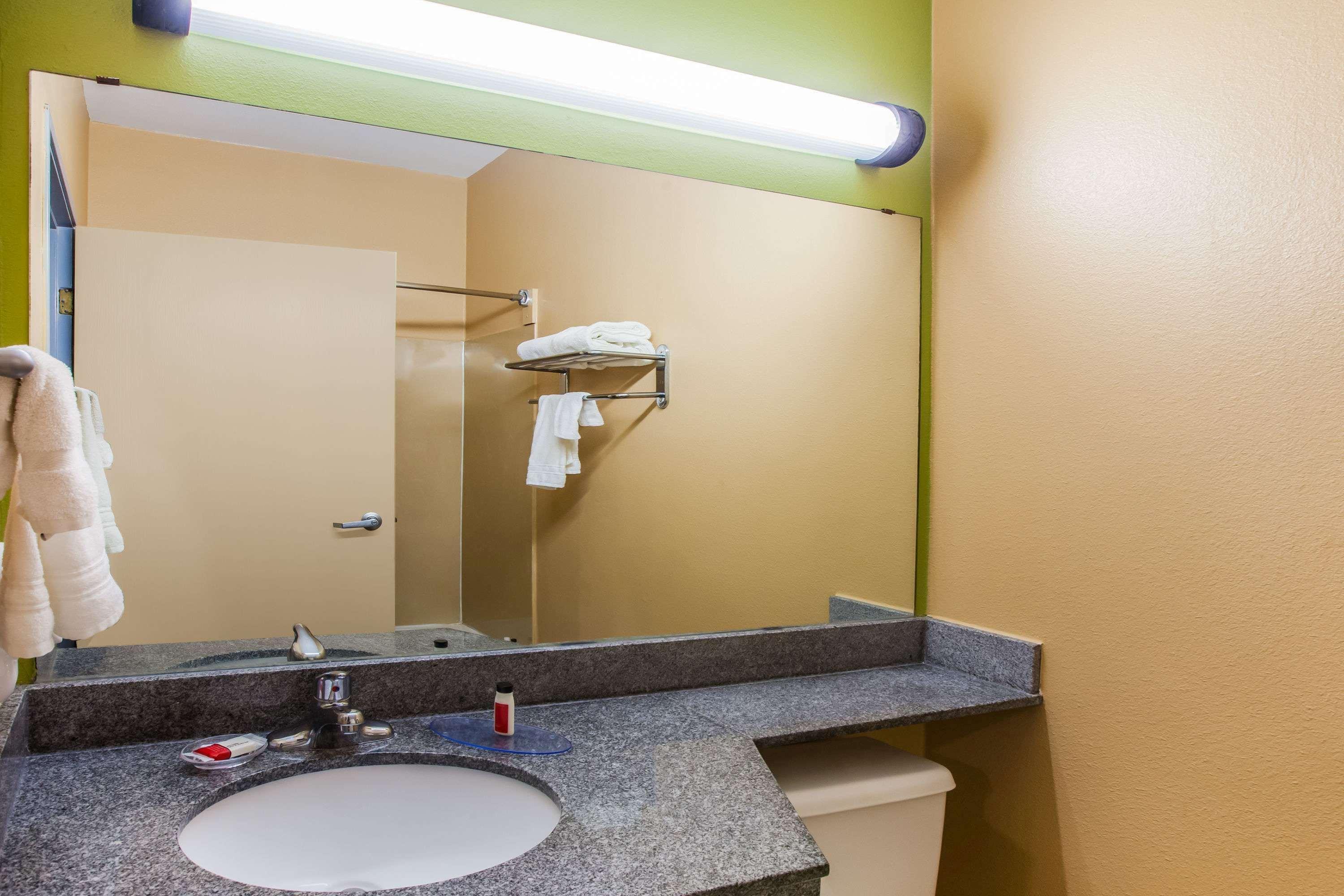 Days Inn & Suites By Wyndham Corpus Christi Central Ngoại thất bức ảnh